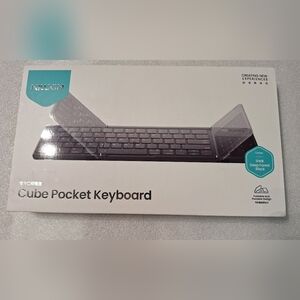 Cube Pocket Foldable Bluetooth KeyboardNew (factory closed packaging)